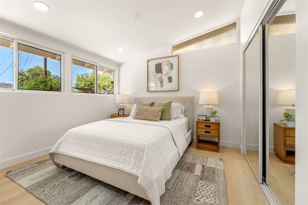 13817 Tobiasson Road Poway, CA 92064 - Photo 8 of 39 Gallery Image 8