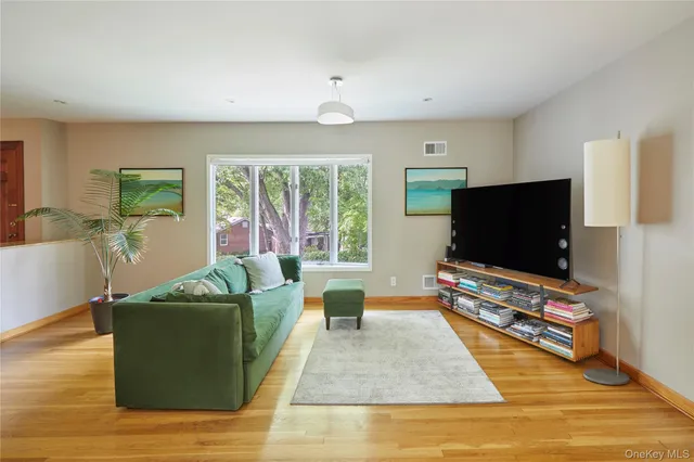 $1,499,000 | 179 Van Etten Boulevard, New Rochelle, NY 10804