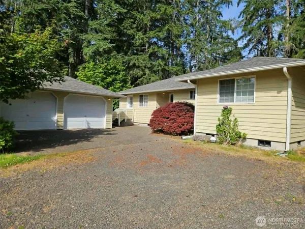 $2,500 | 701 East Rd Of Tralee, Shelton, WA 98584