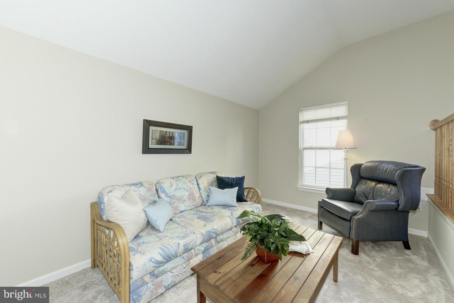 14007 Falconcrest Road Germantown, MD 20874 - Photo 18 of 29 Sitting room off Owners suite
