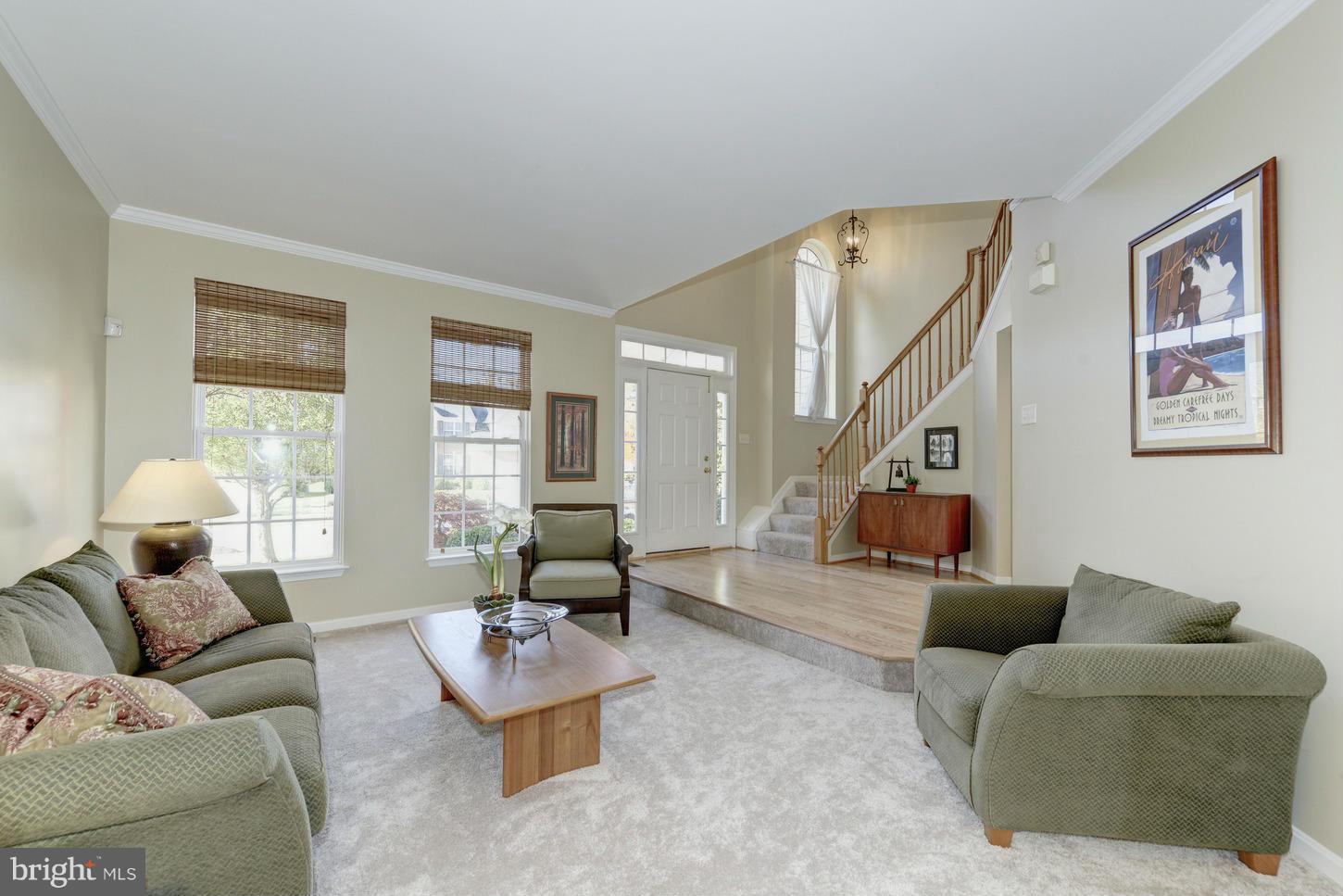 14007 Falconcrest Road Germantown, MD 20874 - Photo 5 of 29 Living Room reverse view