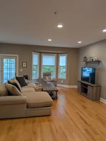 $799,000 | 14 1st Street, Unit J, Stamford, CT 06905