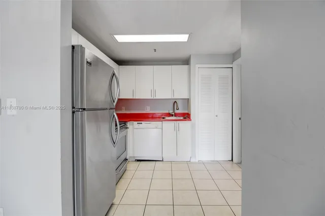 $249,900 | 3410 Coral Way, Unit 904, Miami, FL 33145