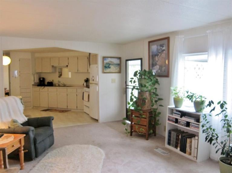 2387 Webster Road Grants Pass, OR 97526 - Photo 4 of 8 Additional Photo