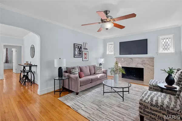 $425,000 | 7055 Dartmouth Avenue, University City, MO 63130