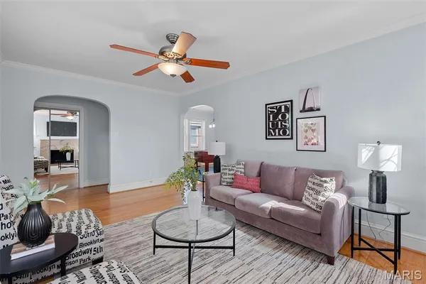 $425,000 | 7055 Dartmouth Avenue, University City, MO 63130