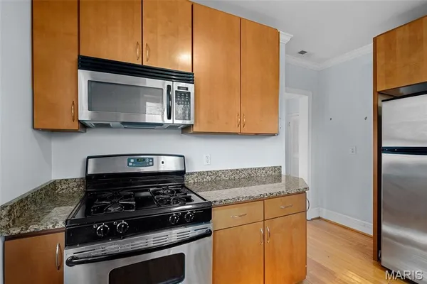 $425,000 | 7055 Dartmouth Avenue, University City, MO 63130