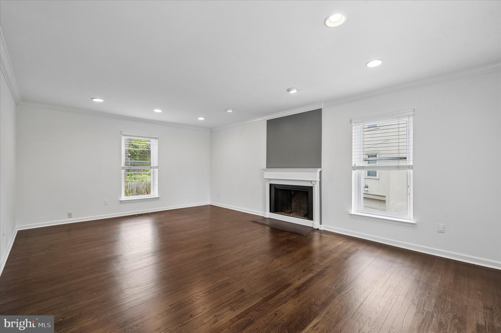 3 Hansen Court Narberth, PA 19072 - Photo 3 of 42 living room