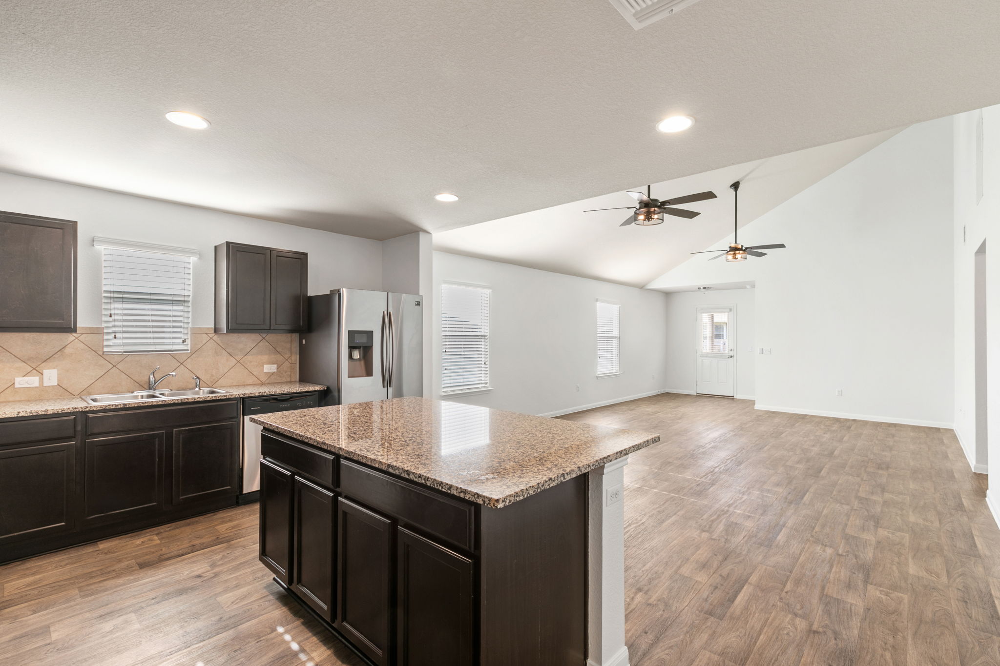 725 Liard River Road Hutto, TX 78634 - Photo 7 of 27