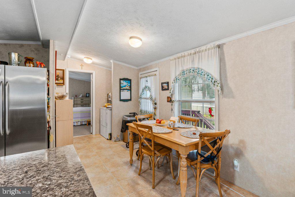 4305 Ridge Drive Mount Airy, MD 21771 - Photo 11 of 24 Gallery Image 11