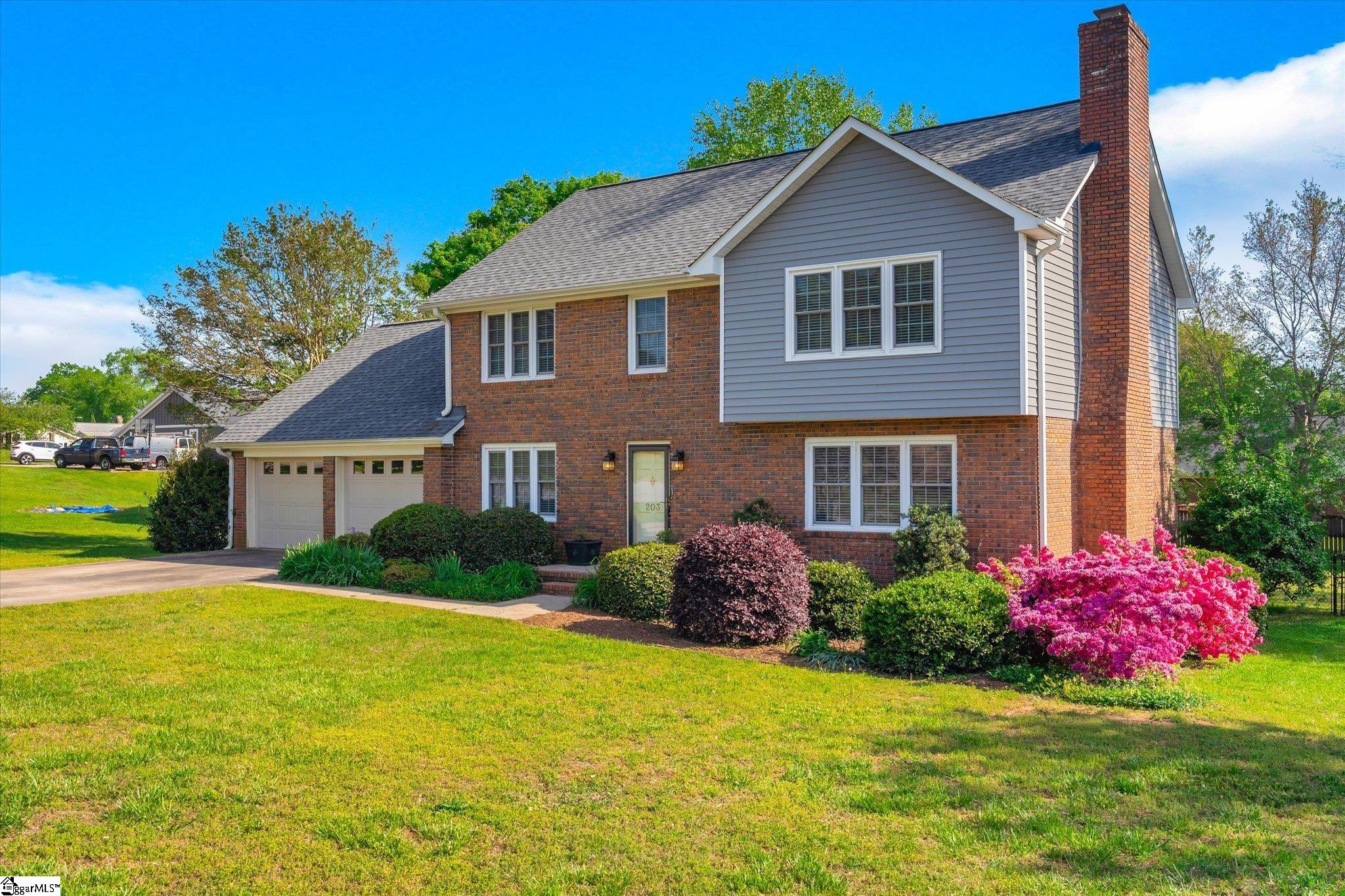 203 Huntington Road Easley, SC 29642 - Photo 1 of 31 Gallery Image 1