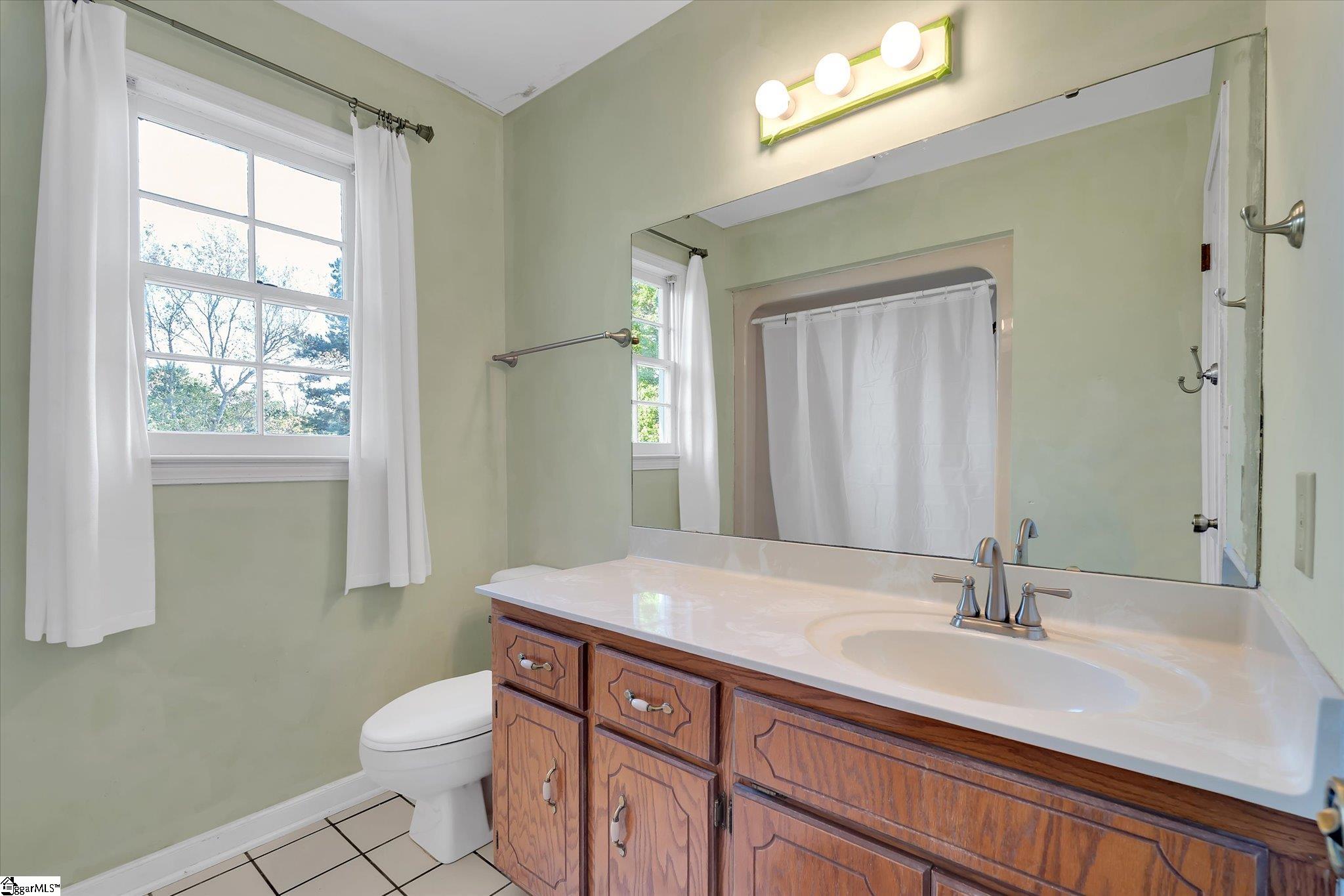 203 Huntington Road Easley, SC 29642 - Photo 27 of 31 Gallery Image 27