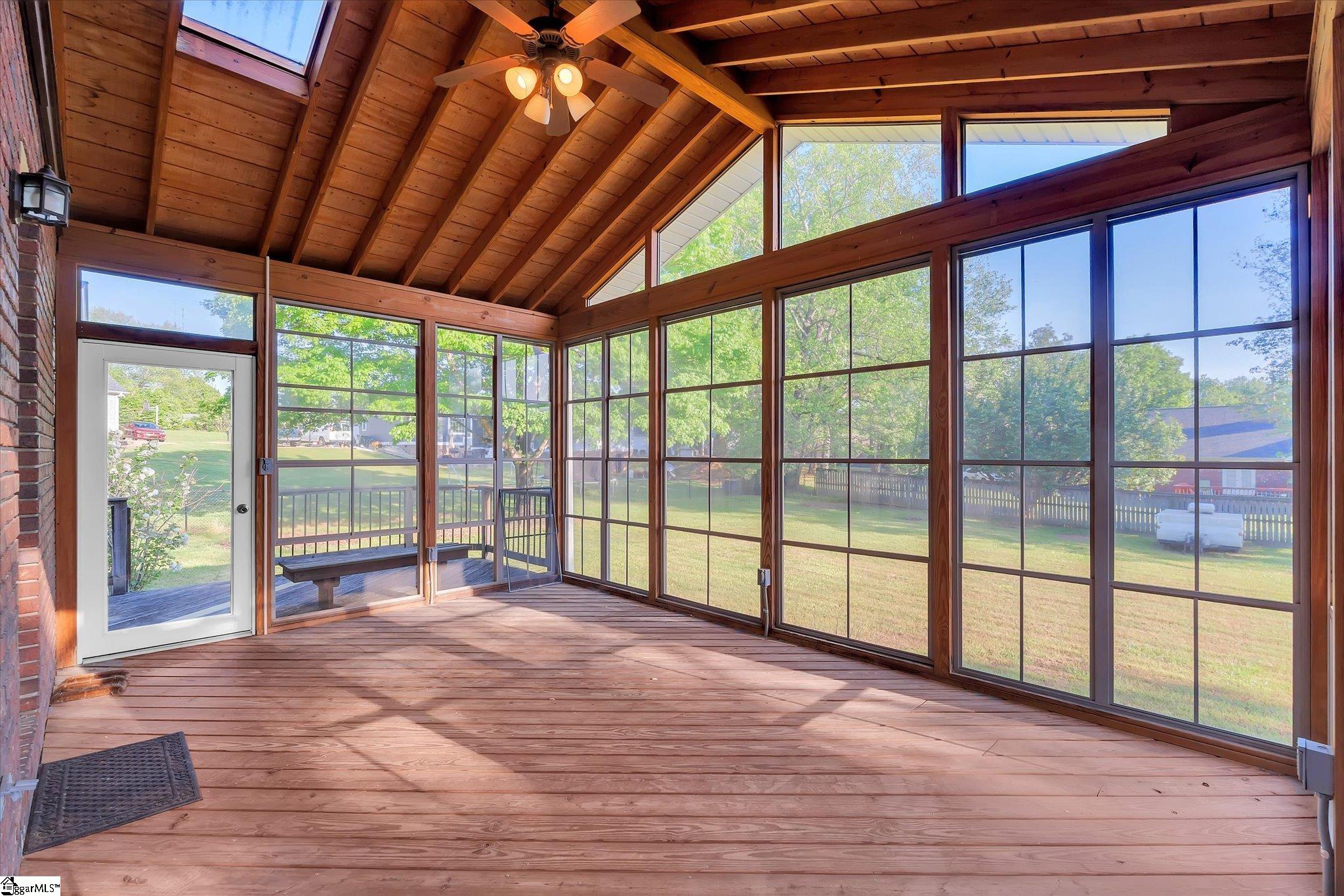 203 Huntington Road Easley, SC 29642 - Photo 5 of 31 Gallery Image 5