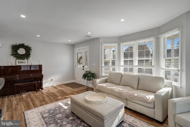 $650,000 | 148 Compass Road, Manahawkin, NJ 08050