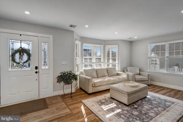 $650,000 | 148 Compass Road, Manahawkin, NJ 08050