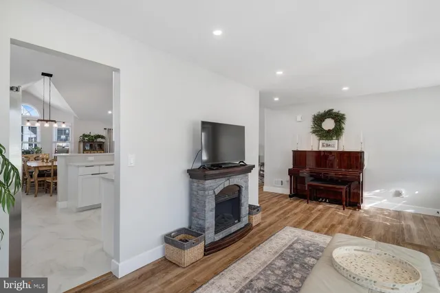 $650,000 | 148 Compass Road, Manahawkin, NJ 08050