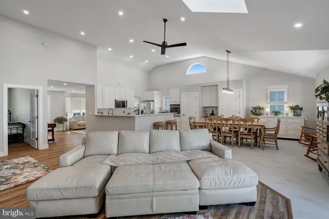 $650,000 | 148 Compass Road, Manahawkin, NJ 08050