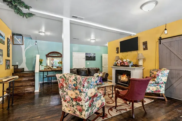 $949,900 | 5518 Highway 30, Benton, TN 37307