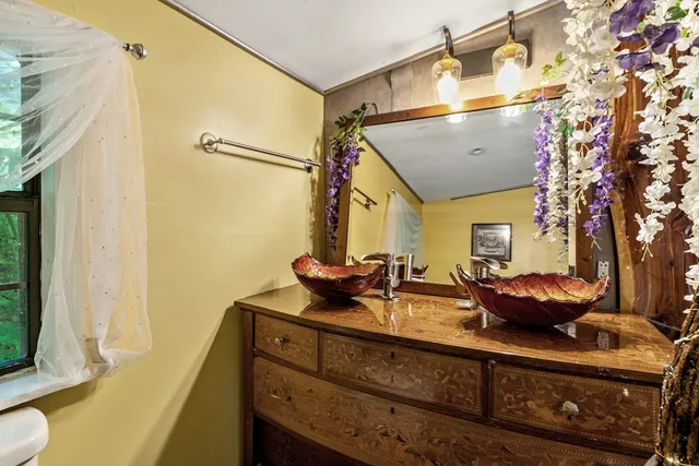 a view of a lake with houses