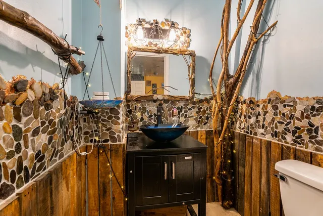 $949,900 | 5518 Highway 30, Benton, TN 37307