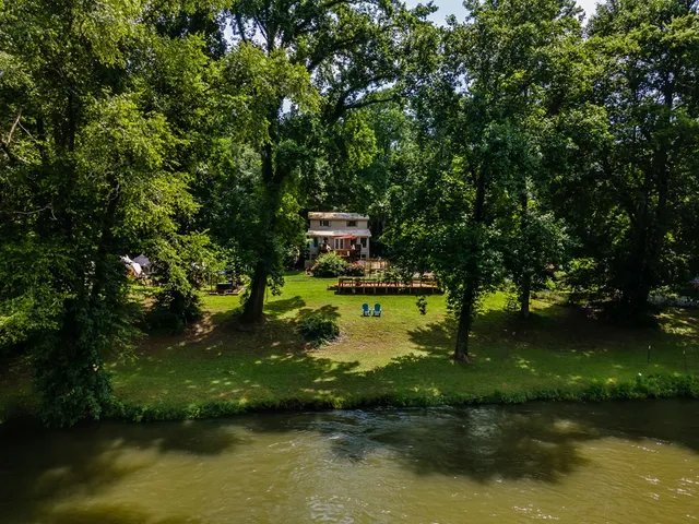 $949,900 | 5518 Highway 30, Benton, TN 37307