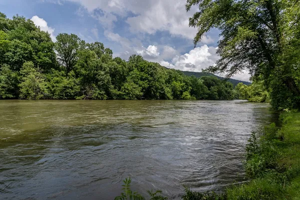 $949,900 | 5518 Highway 30, Benton, TN 37307