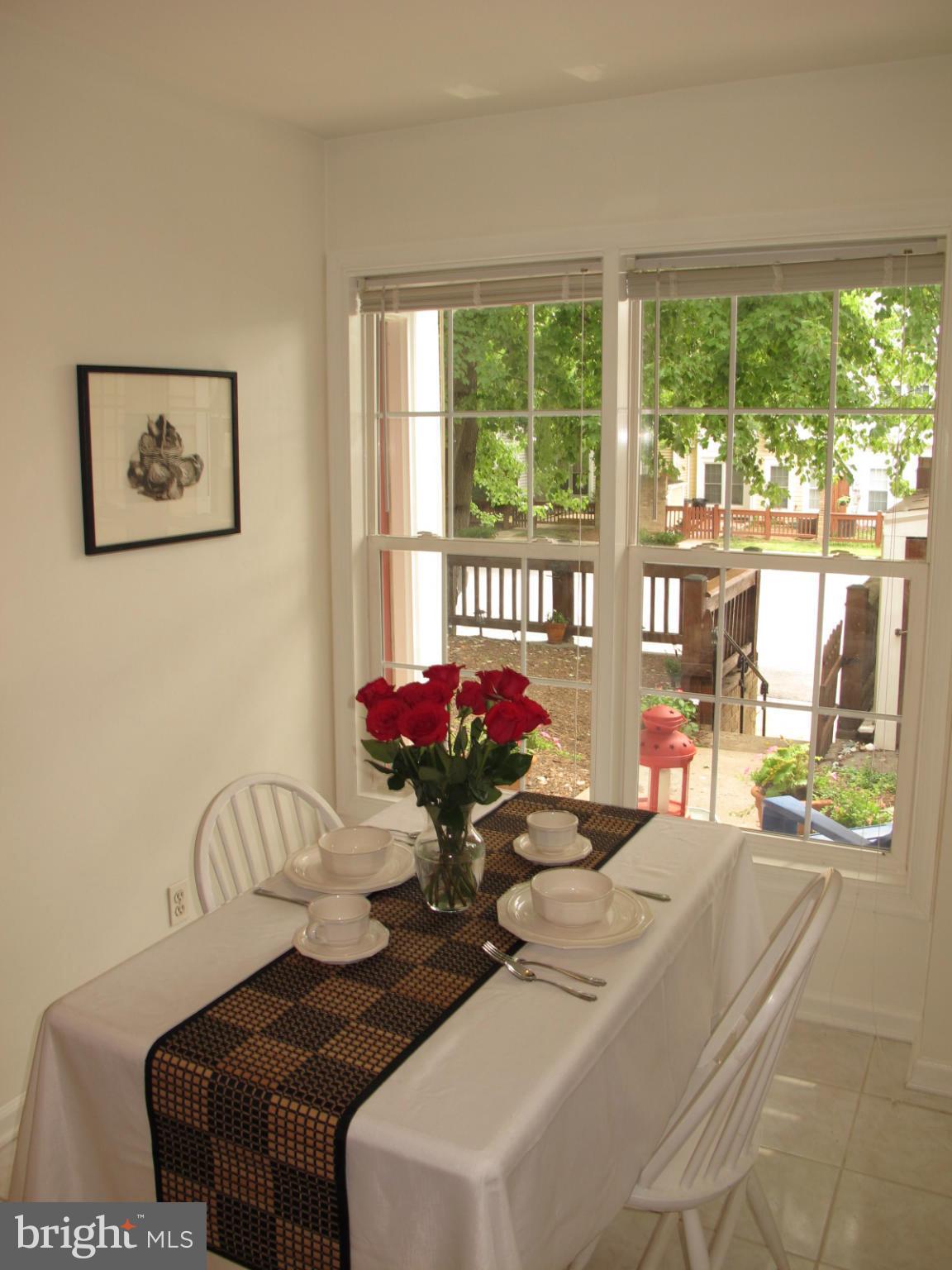 6008 Rabbit Hill Court Centreville, VA 20121 - Photo 6 of 30 Dining Room