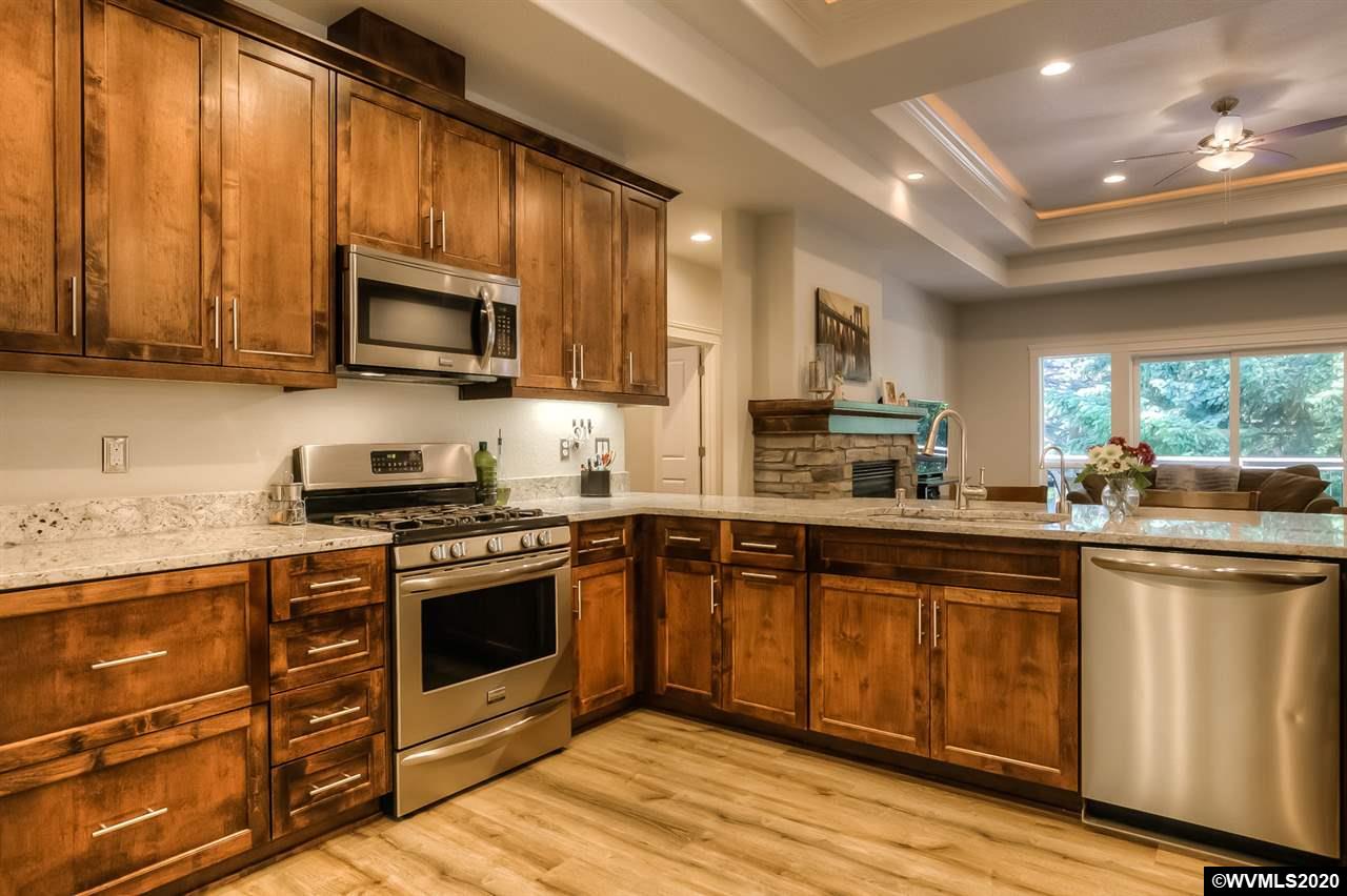 357 Summit View Avenue Southeast Salem, OR 97306 - Photo 18 of 40