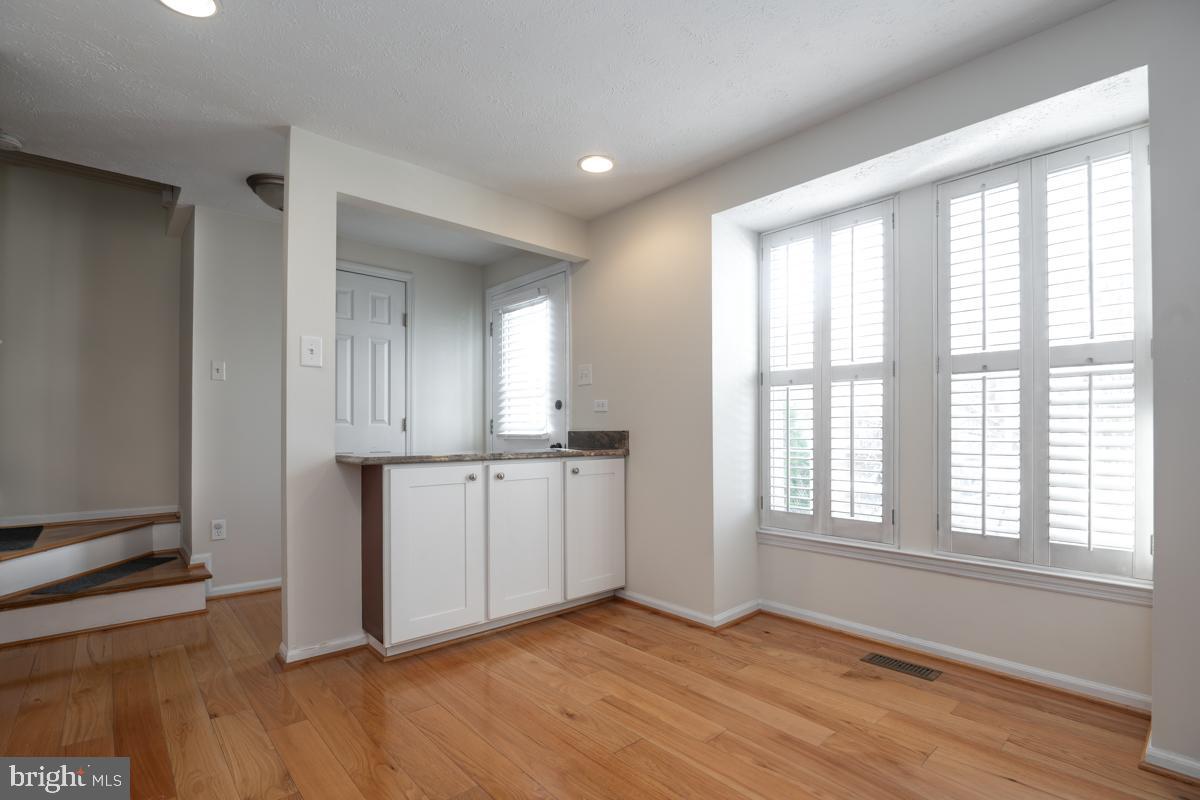 1206 Quaker Ridge Drive Arnold, MD 21012 - Photo 3 of 19