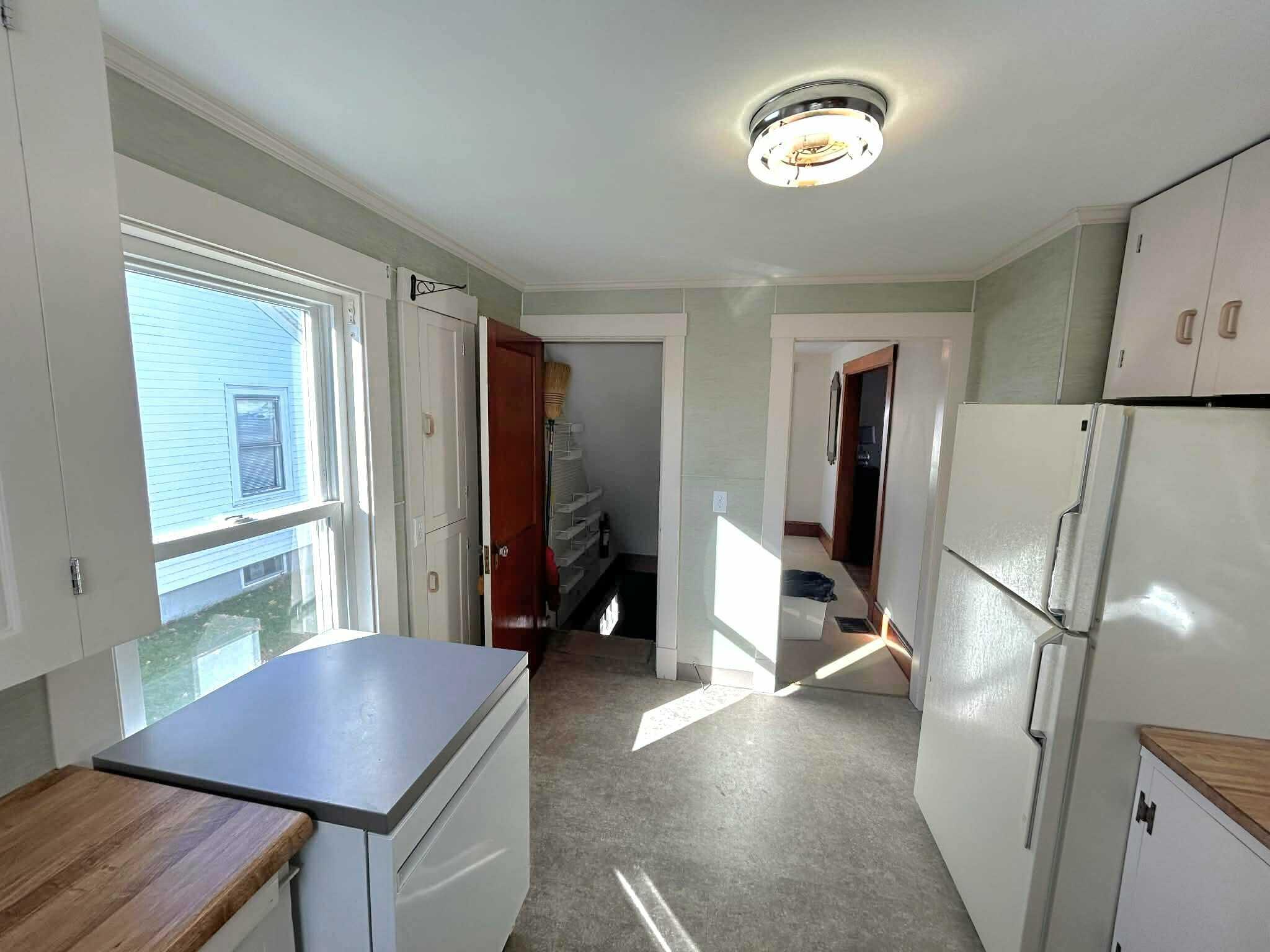 208 7th Street Bangor, ME 04401 - Photo 13 of 48 13