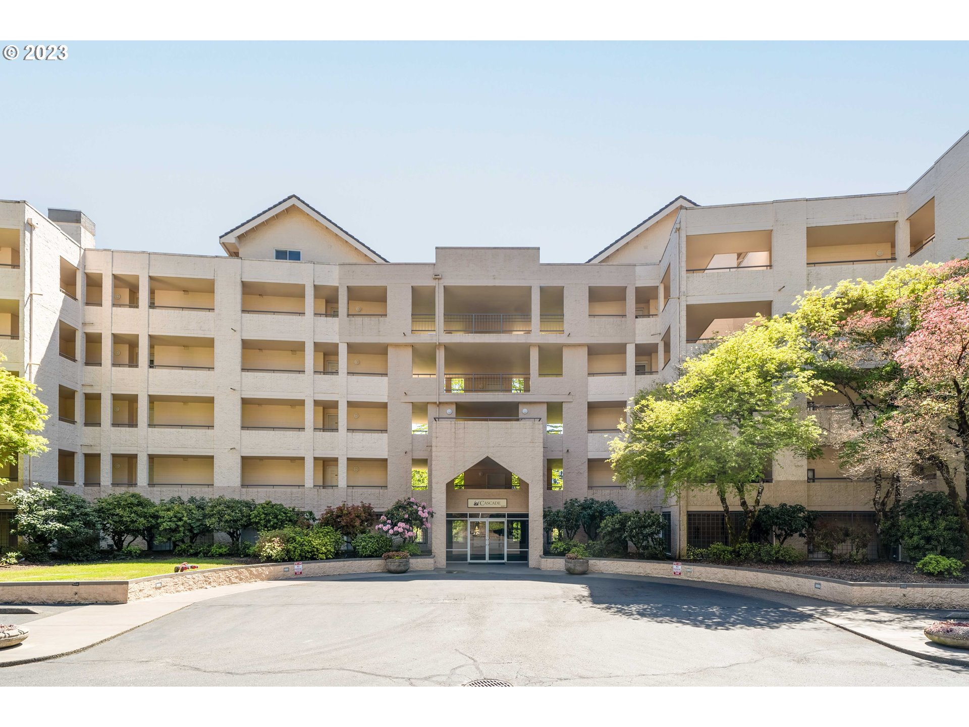 6685 West Burnside Road, Unit 318 Portland, OR 97225 - Photo 1 of 35 Gallery Image 1