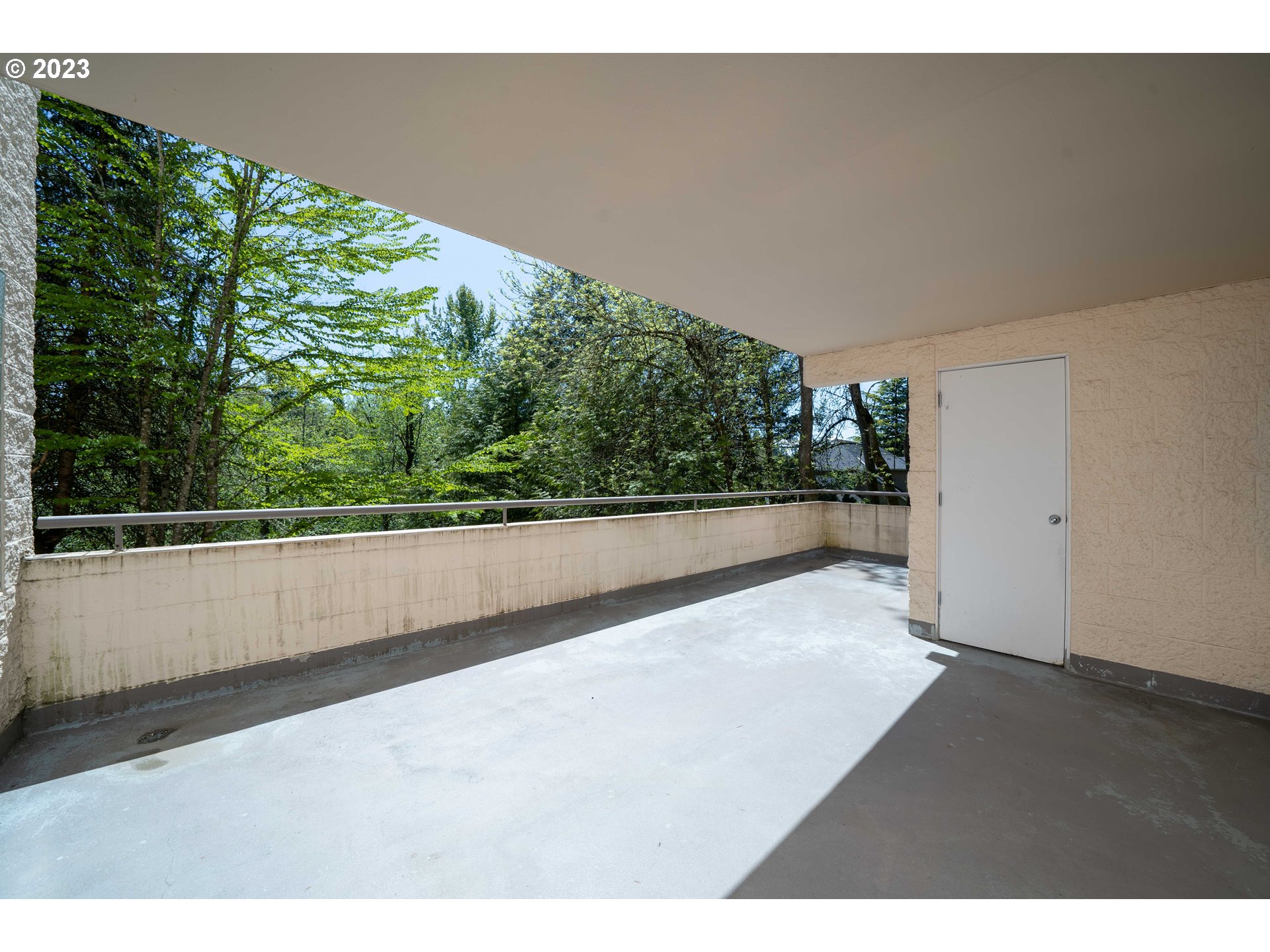 6685 West Burnside Road, Unit 318 Portland, OR 97225 - Photo 17 of 35 Covered Patio