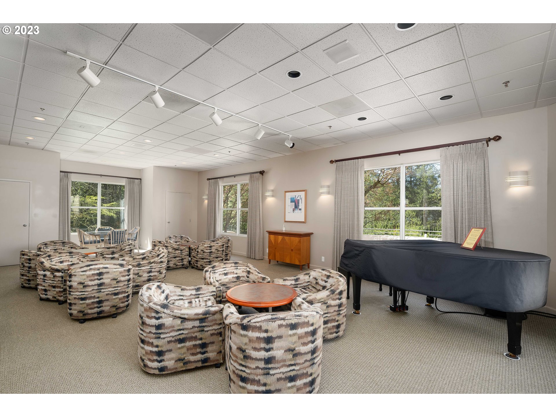 6685 West Burnside Road, Unit 318 Portland, OR 97225 - Photo 25 of 35 Community Room