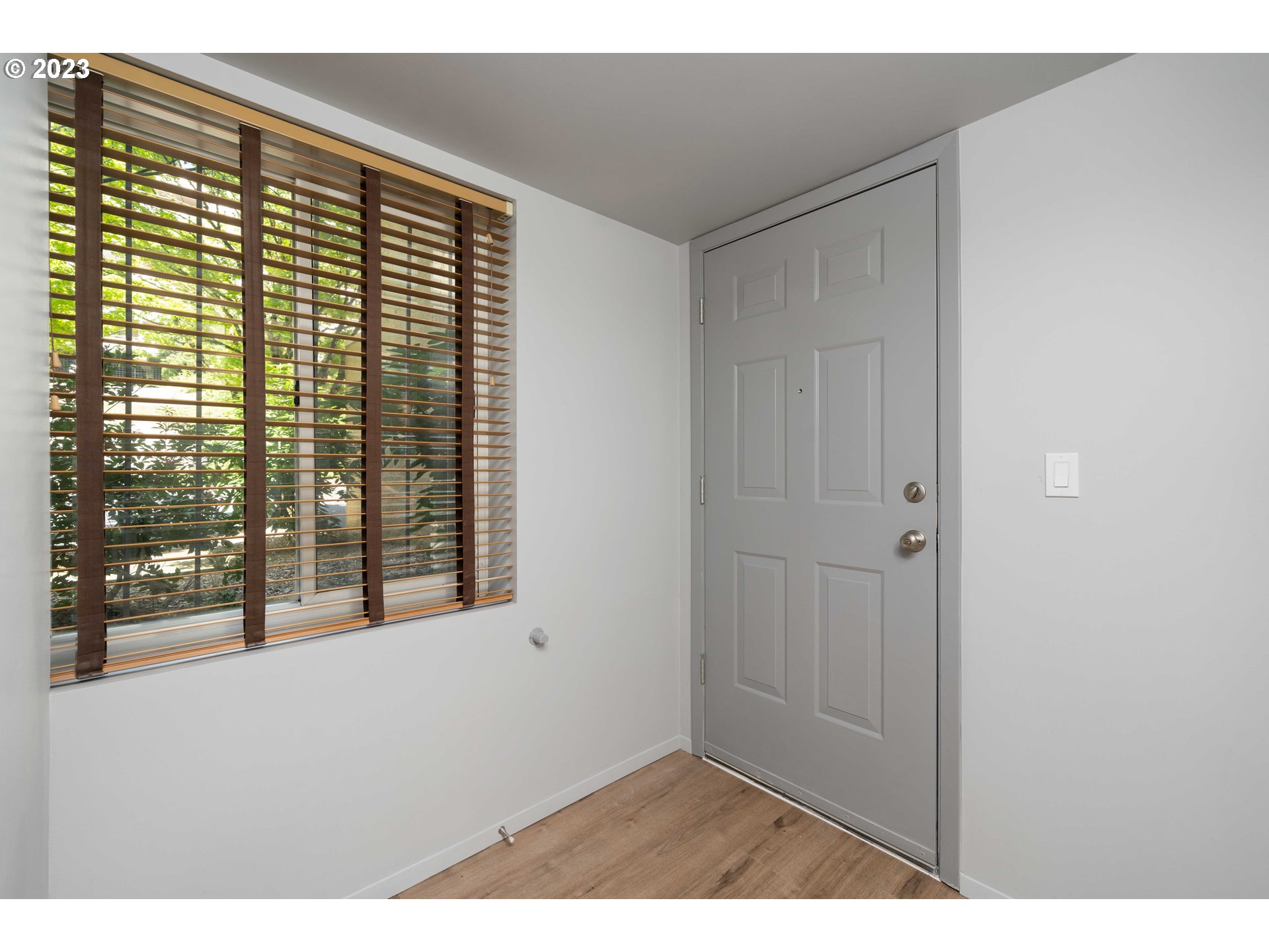 6685 West Burnside Road, Unit 318 Portland, OR 97225 - Photo 3 of 35 Entrance/Foyer