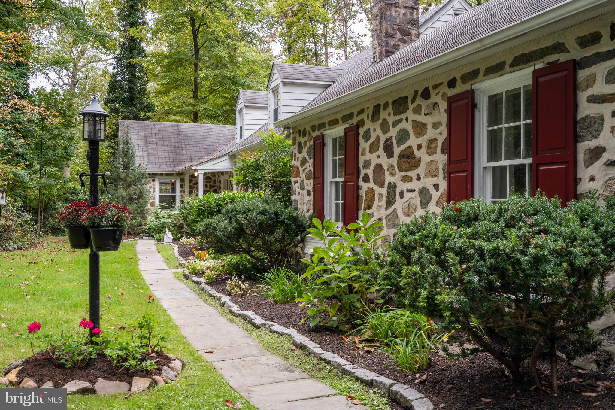 301 Custis Road Glenside, PA 19038 - Photo 4 of 39 Gallery Image 4