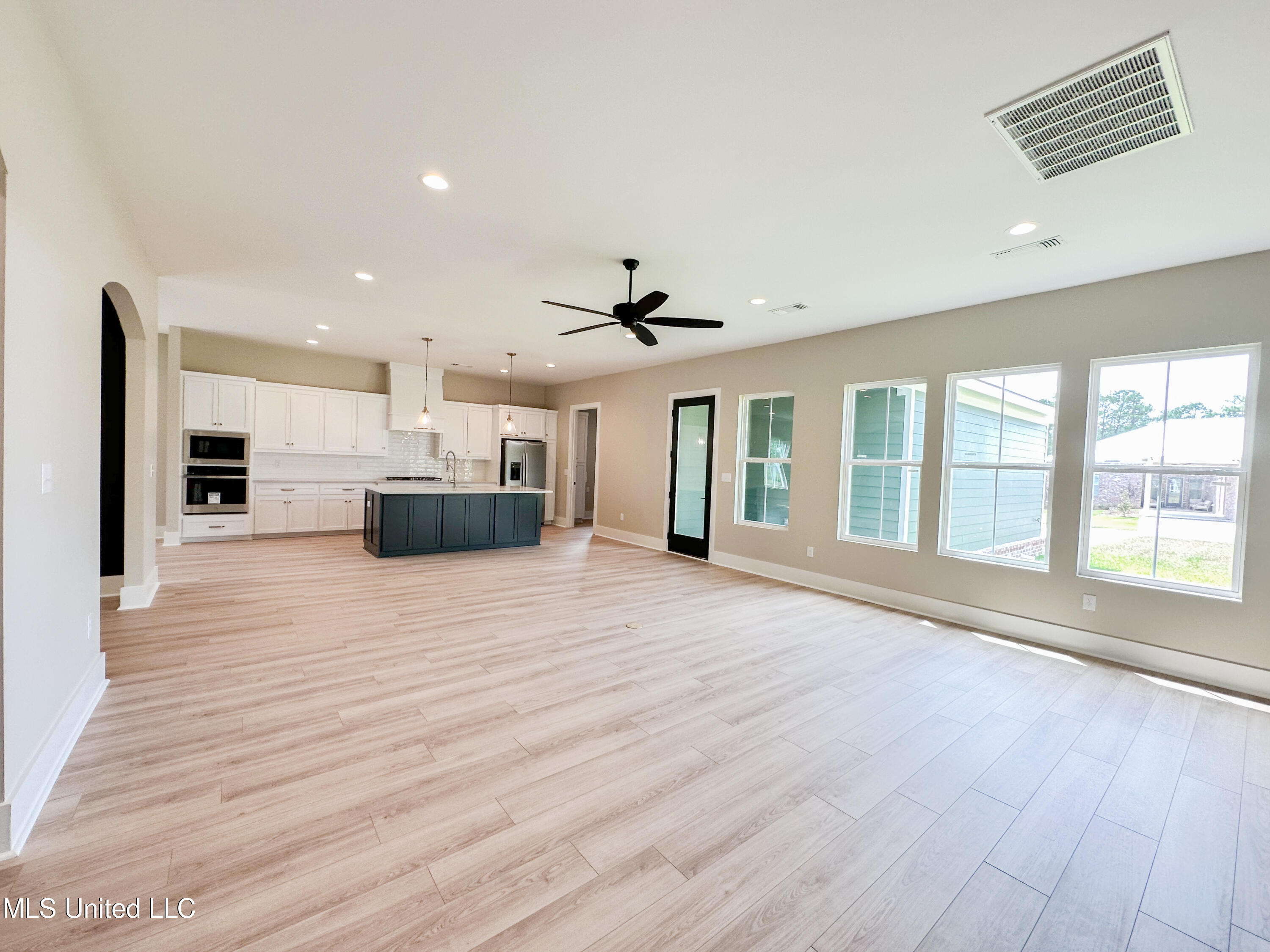 12487 Alphabet Road Gulfport, MS 39503 - Photo 16 of 63 Photo Aug 21 2023, 2 11 06 PM