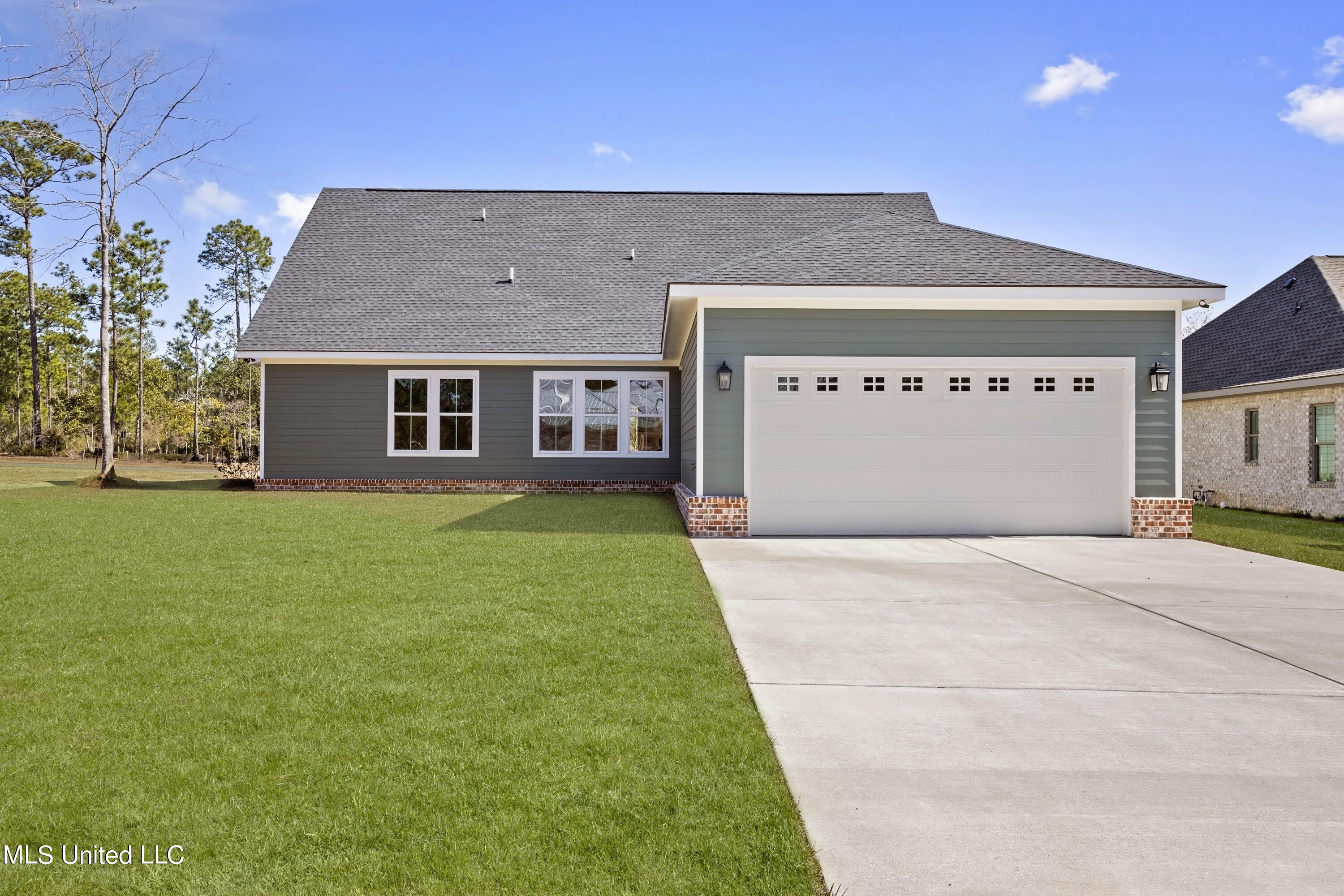 12487 Alphabet Road Gulfport, MS 39503 - Photo 4 of 63 rear exterior