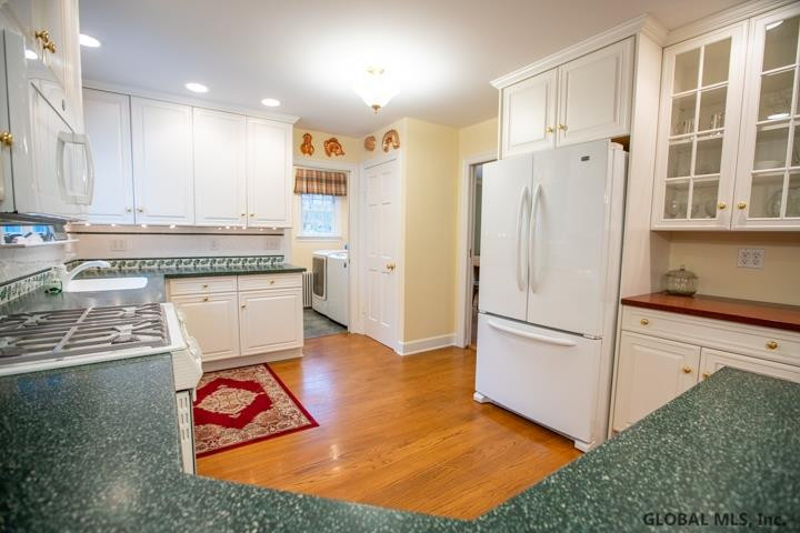 1061 Mohawk Road Niskayuna, NY 12309 - Photo 11 of 50 Photo 11