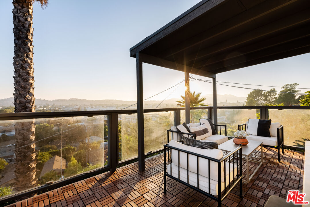 3074 Roderick Place Los Angeles, CA 90065 - Photo 22 of 27