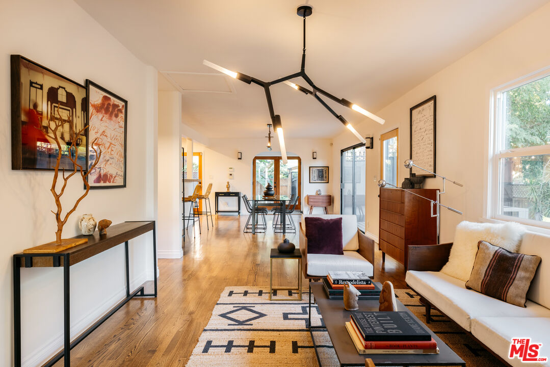 3074 Roderick Place Los Angeles, CA 90065 - Photo 9 of 27