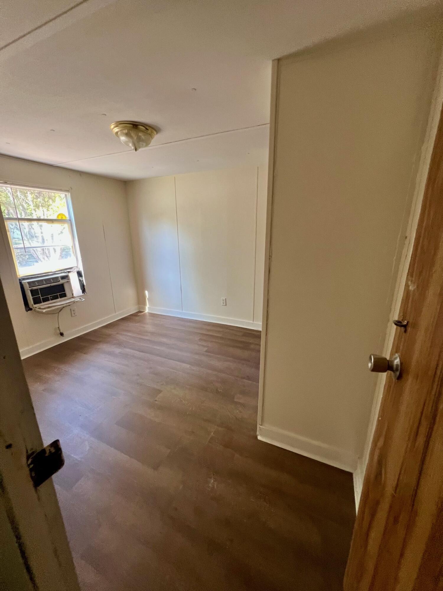 205 3rd Street Walterboro, SC 29488 - Photo 12 of 16 IMG_0522