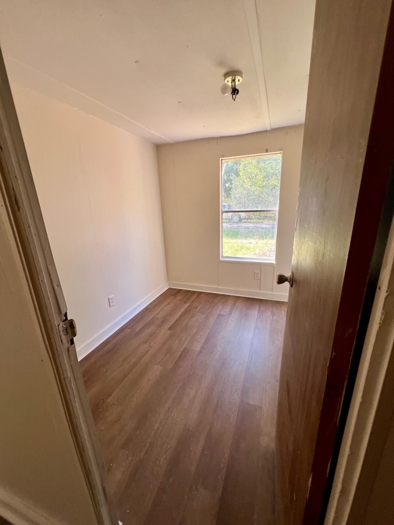 205 3rd Street Walterboro, SC 29488 - Photo 10 of 16 IMG_0520