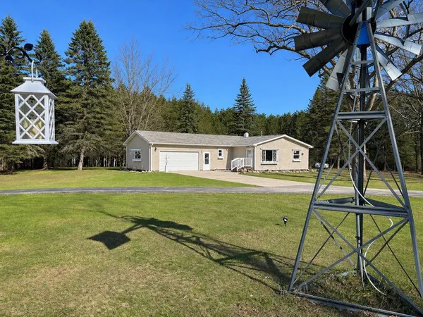 $265,000 | 2336 North Harrison Avenue, Harrison, MI 48625