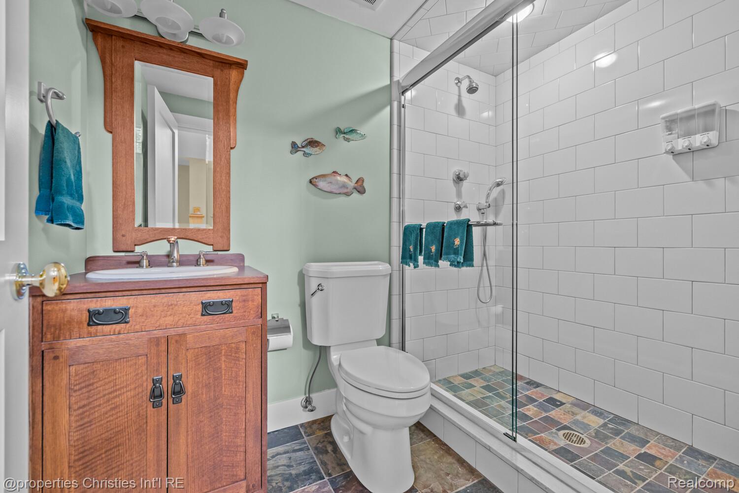 1041 Greentree Road Bloomfield Hills, MI 48304 - Photo 55 of 70 60_1041_Greentree_Rd60_mls.jpg