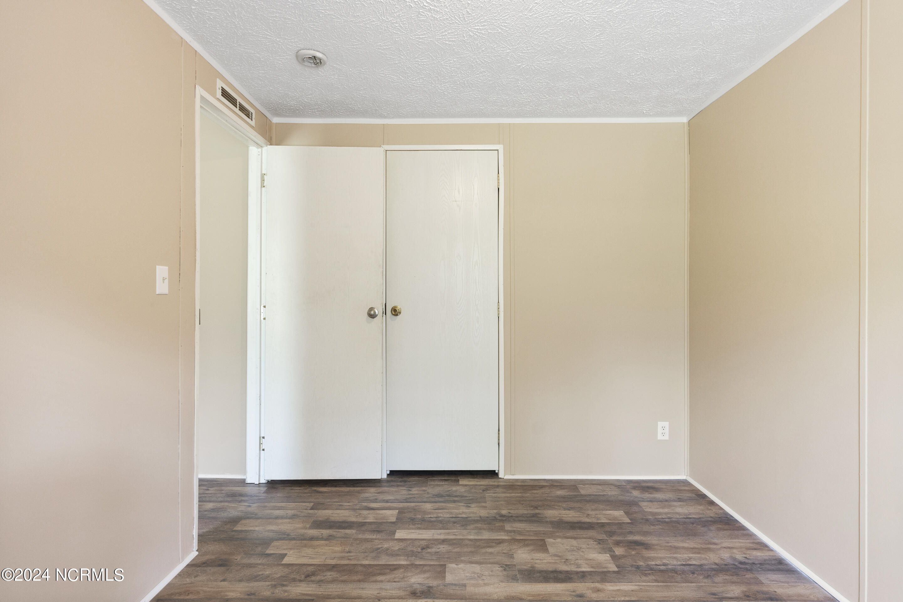 1405 Belangia Road Havelock, NC 28532 - Photo 23 of 30 Guest Bedroom 2
