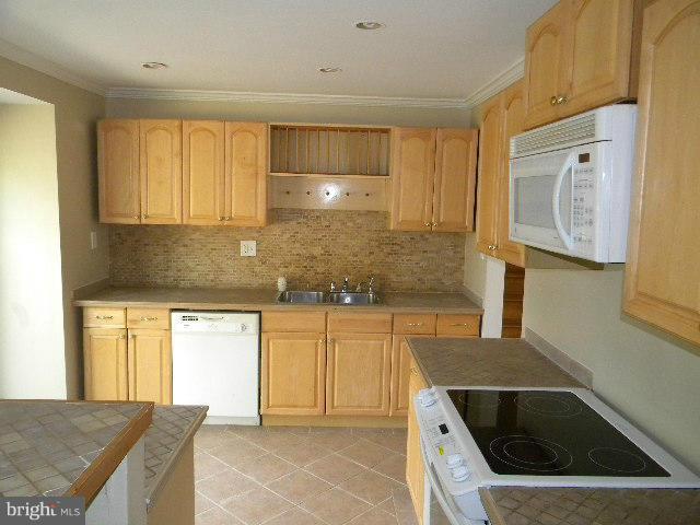 12919 Matey Road Silver Spring, MD 20906 - Photo 5 of 14 Kitchen
