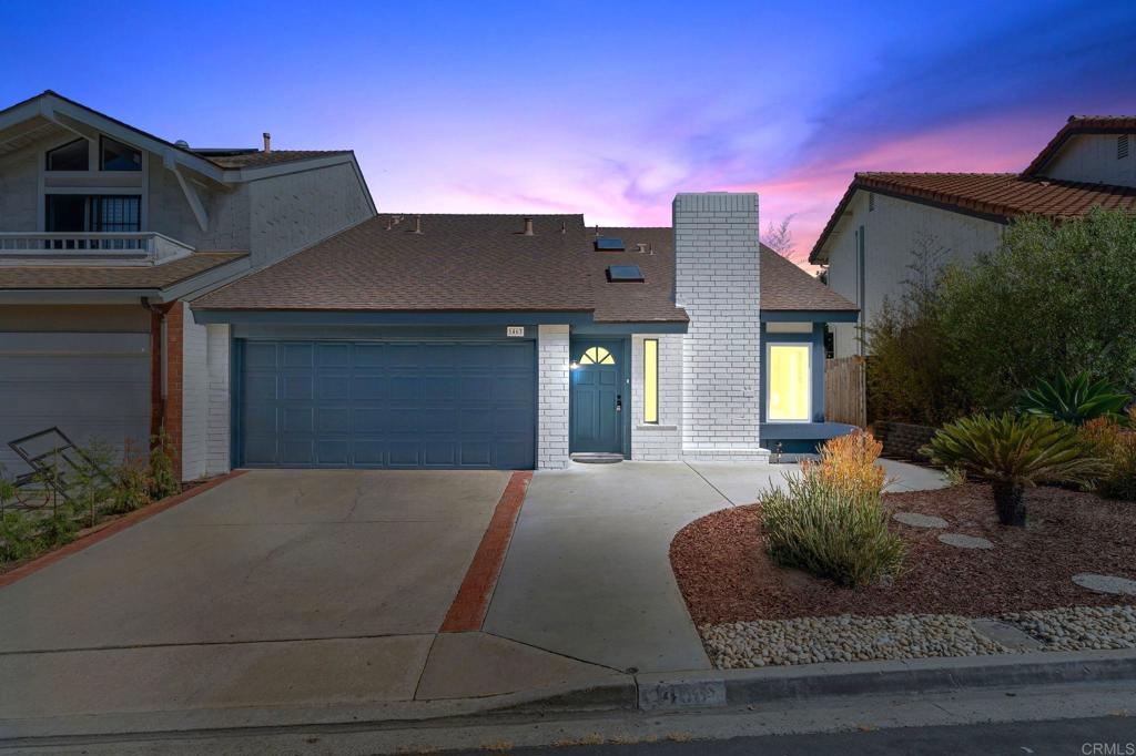 1463 Flair Encinitas Drive Encinitas, CA 92024 - Photo 2 of 28