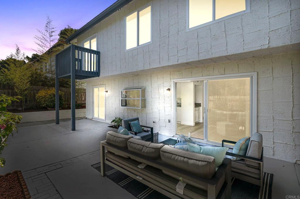 1463 Flair Encinitas Drive Encinitas, CA 92024 - Photo 3 of 28