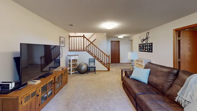 $747,000 | 7719 North Shore Drive, Spicer, MN 56288