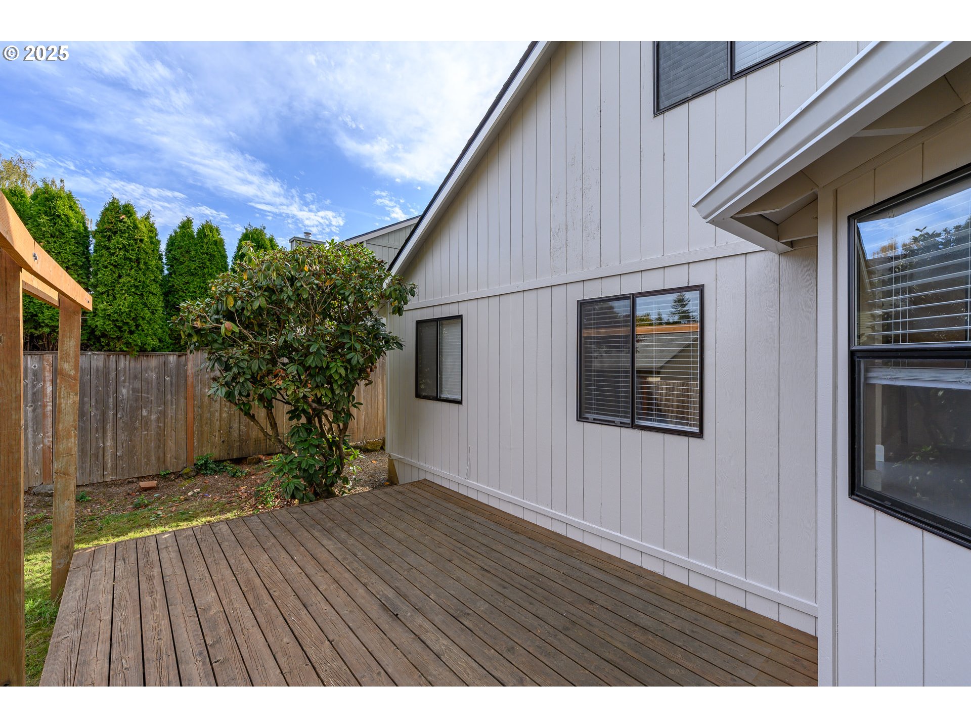 13675 Southwest Feiring Lane Tigard, OR 97223 - Photo 41 of 43 a view of outdoor space and yard